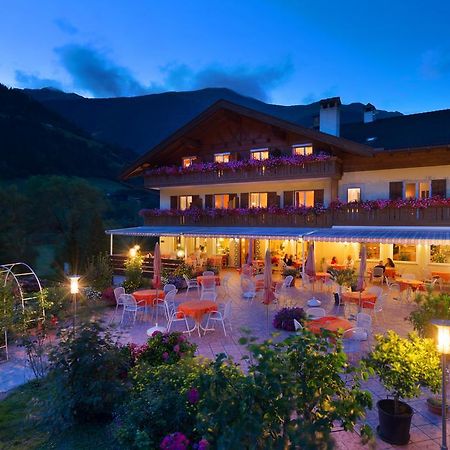 Hotel Klotz San Leonardo in Passiria Bagian luar foto